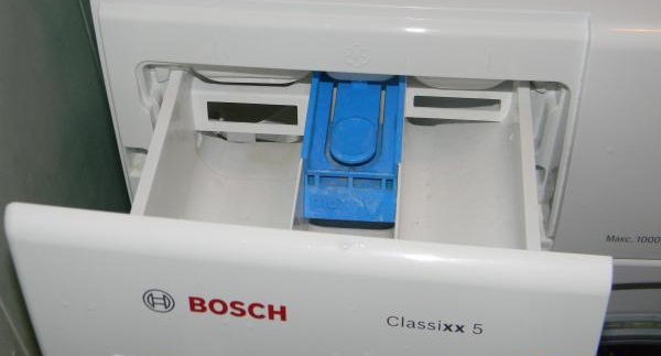 we take out the powder receptacle