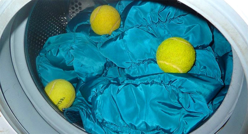 When washing, it's worth adding tennis balls