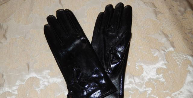 hand washing gloves