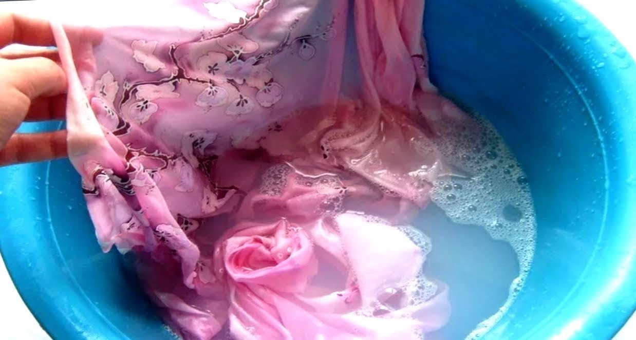 salt helps preserve the color