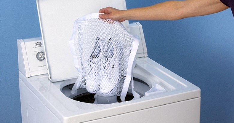 place the shoes in the bag