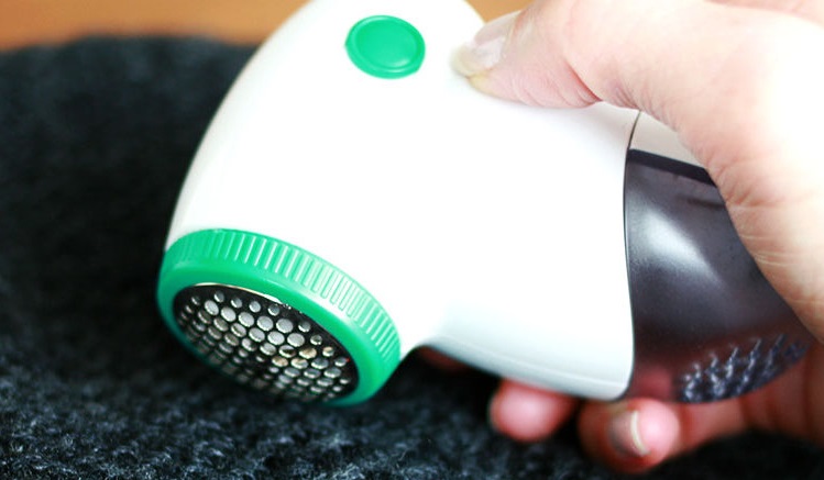 Let's first clean the pellets from the socks