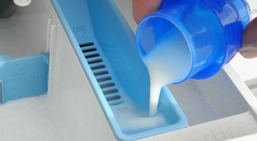 fill up the air conditioner