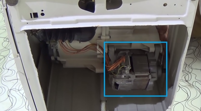 How to remove an engine