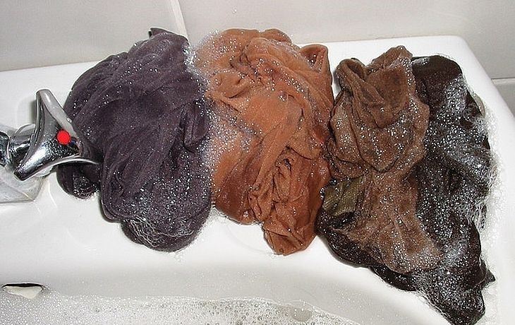 sort tights by color