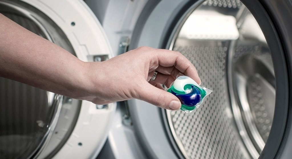 washing capsules are placed in the drum