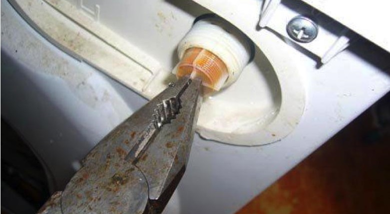 we take out and wash the filter mesh