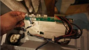 dismantling the SM Whirlpool control module