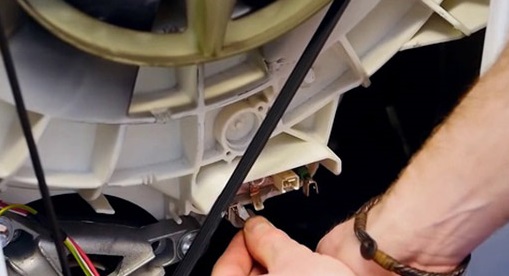 Replacing the heating element on a Zanussi washing machine