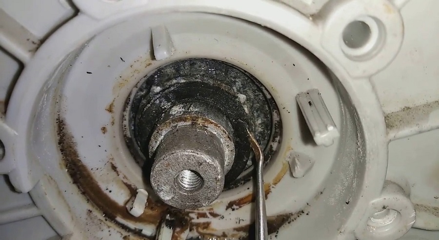 removal of a damaged bearing