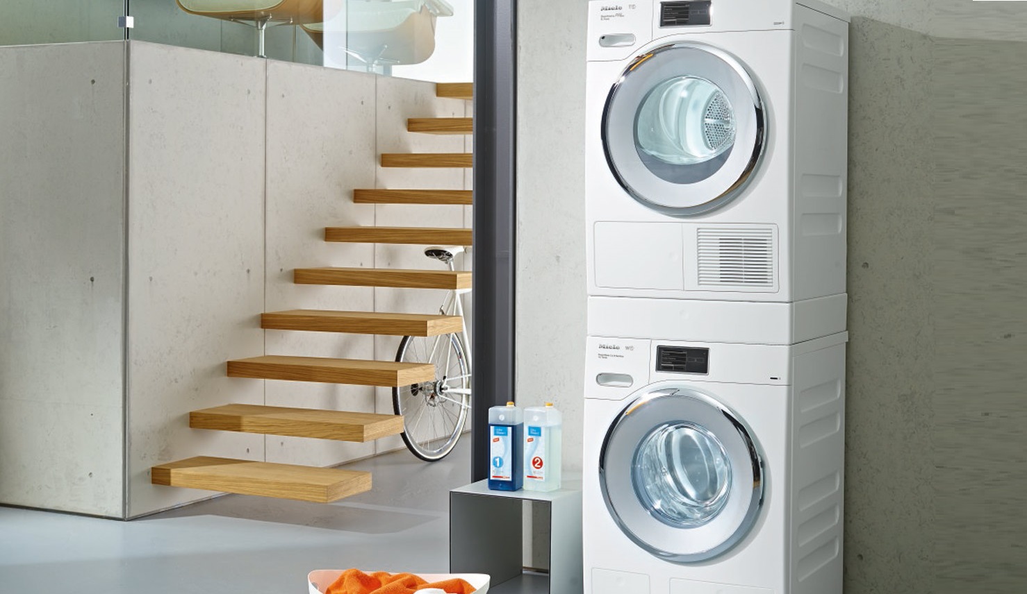 Example of installation of Miele in a column