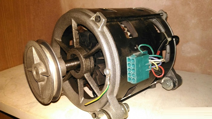 The engine of the Ardo car failed