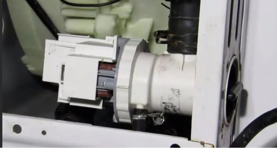 Replacing the SM AEG pump