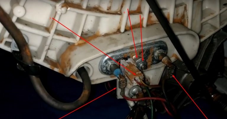 Where is the heating element located on a Daewoo?