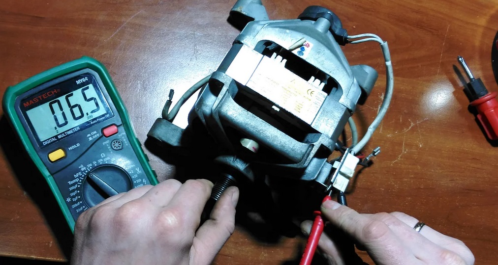 Let's check the tachometer sensor with a multimeter