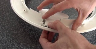 the mechanism inside the door is broken