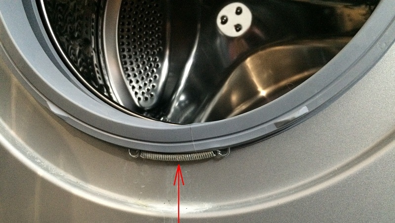 we hook the clamp of the hatch cuff