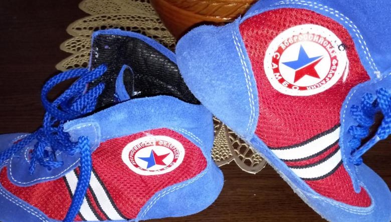 How to properly clean wrestling shoes