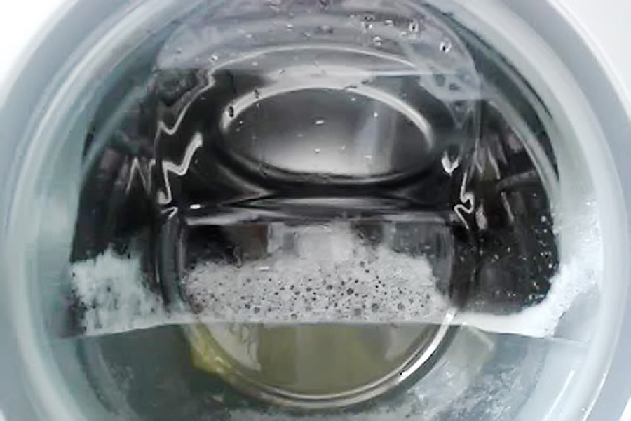 The washing machine does not drain water completely.