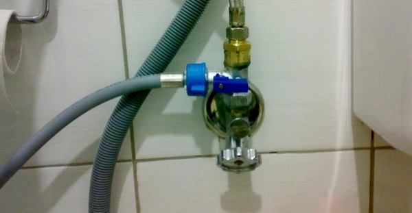 installation through a tee