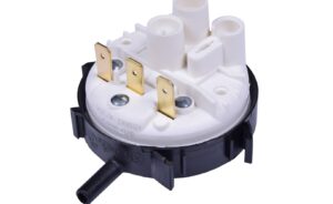 Демонтиране на превключвателя за налягане на пералнята