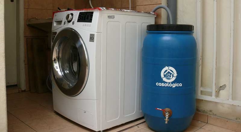 connecting the machine to the tank