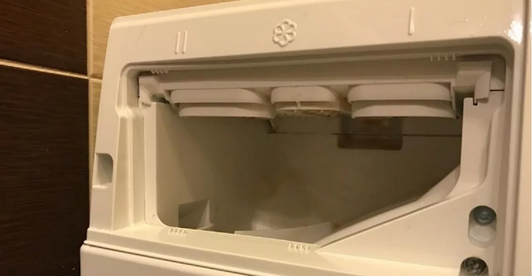 we take out the powder tray