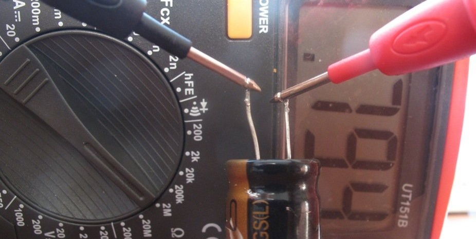 checking a capacitor with a multimeter