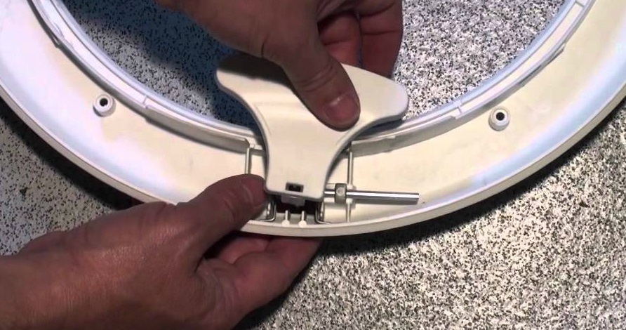 the hatch door mechanism is broken