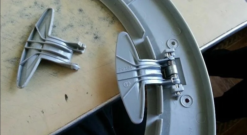 the door handle is broken