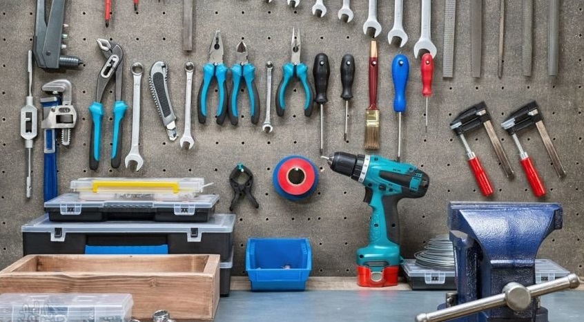 standard set of garage tools
