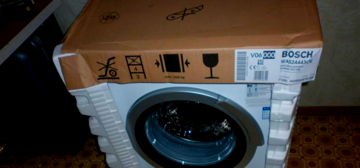 packaging for transporting a car