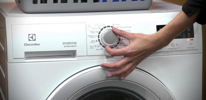 learning how to use an Electrolux washing machine
