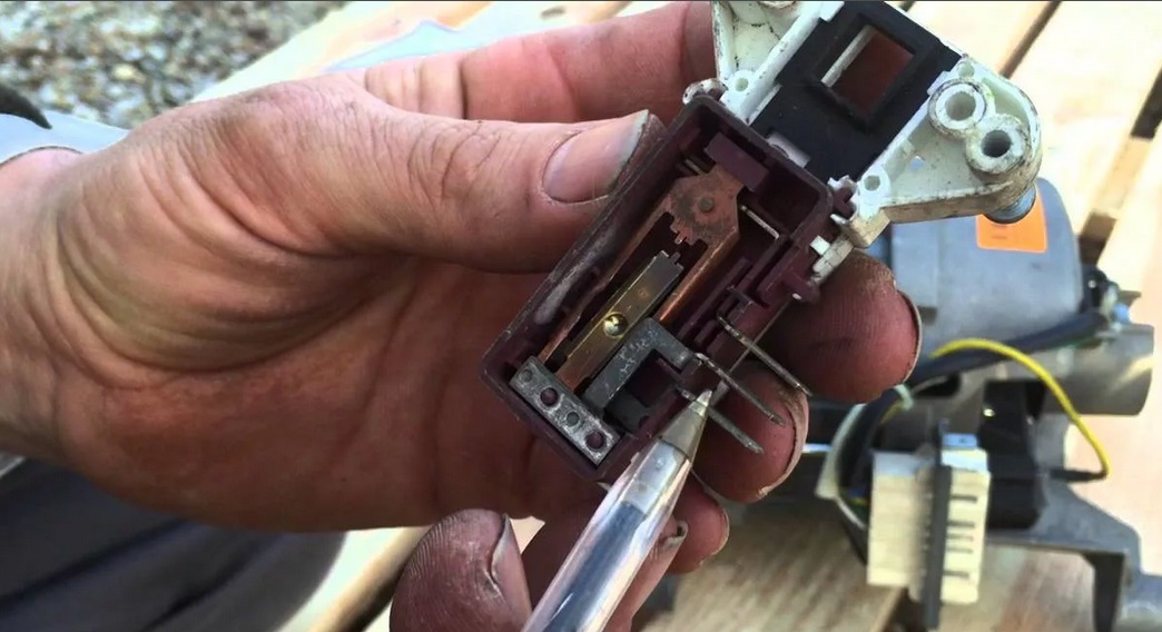 we close the UBL contacts