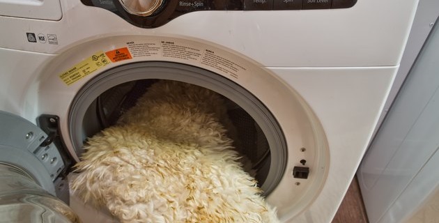 washing sheepskin in a washing machine