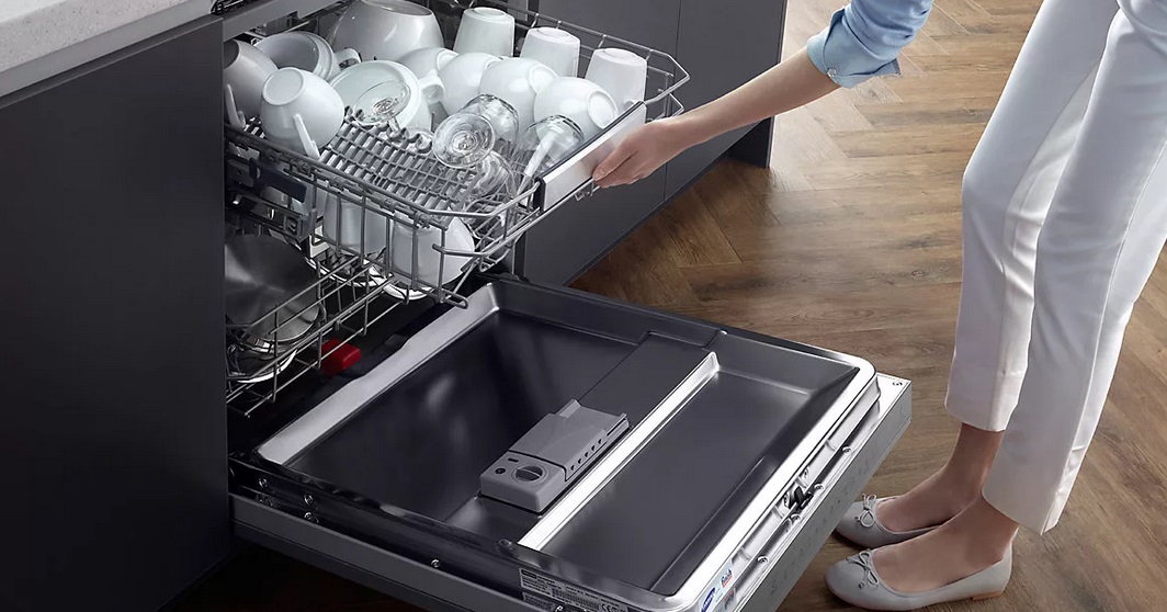 How to load dishes into dishwasher baskets so they wash