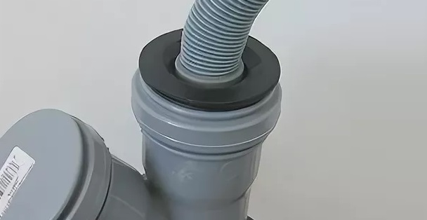 Correct connection of the SM drain hose