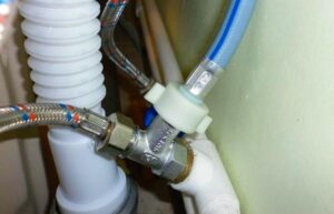 Как да инсталирам тройник за пералня?