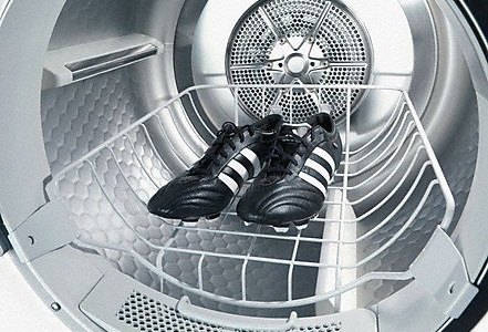 Can you dry shoes in a tumble dryer?