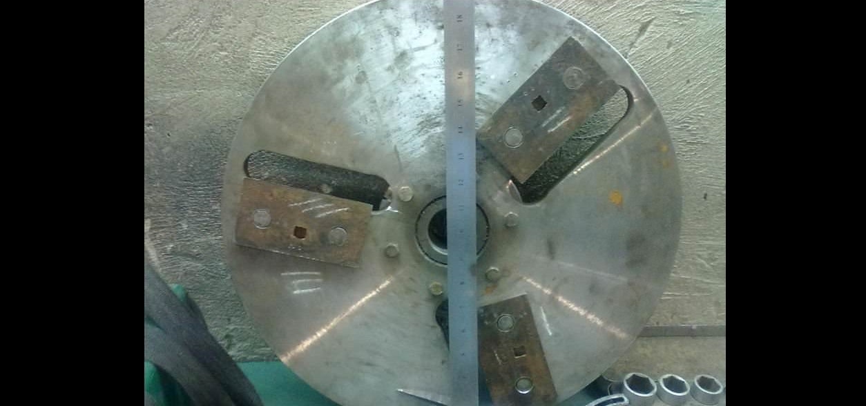 knives for a branch shredder