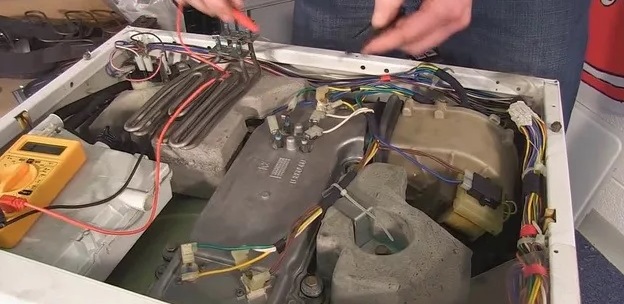 Removing the heating element of a washing machine dryer
