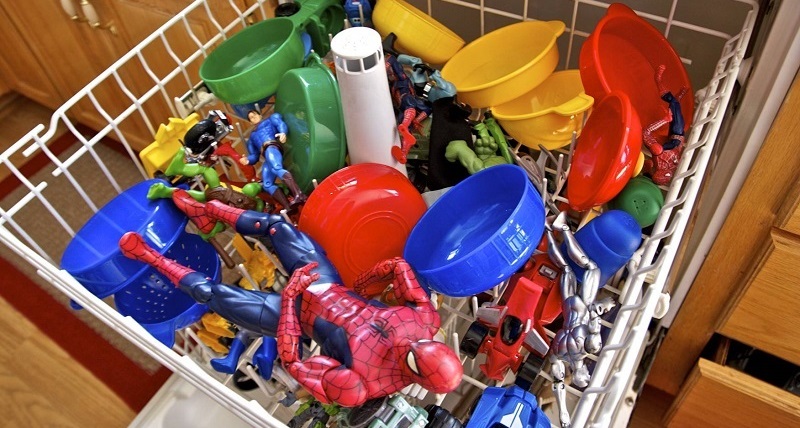 plauti žaislus indaplovėje