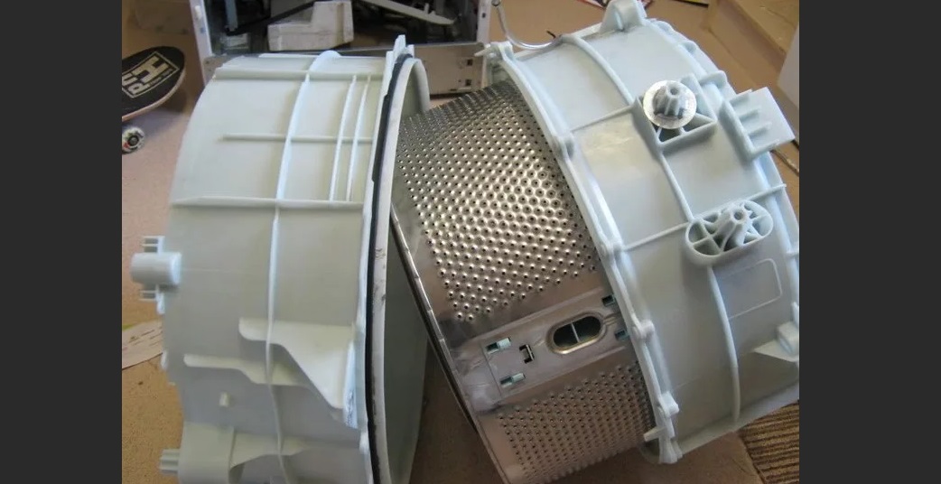 We disassemble the tank of a Haier washing machine