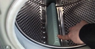 How to remove a loose CM rib