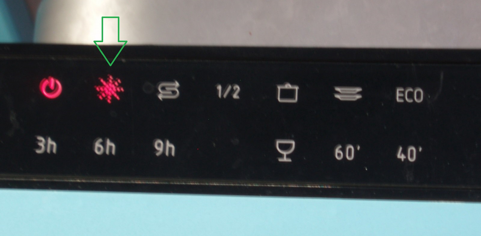 The sun is on on the dishwasher panel