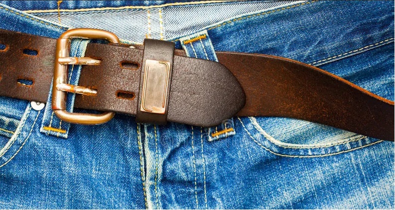 Do not wash jeans with a belt.