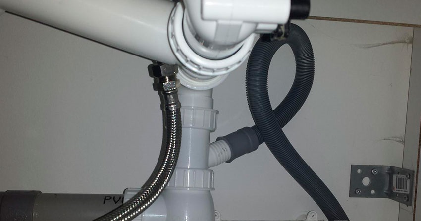 the drain hose is kinked