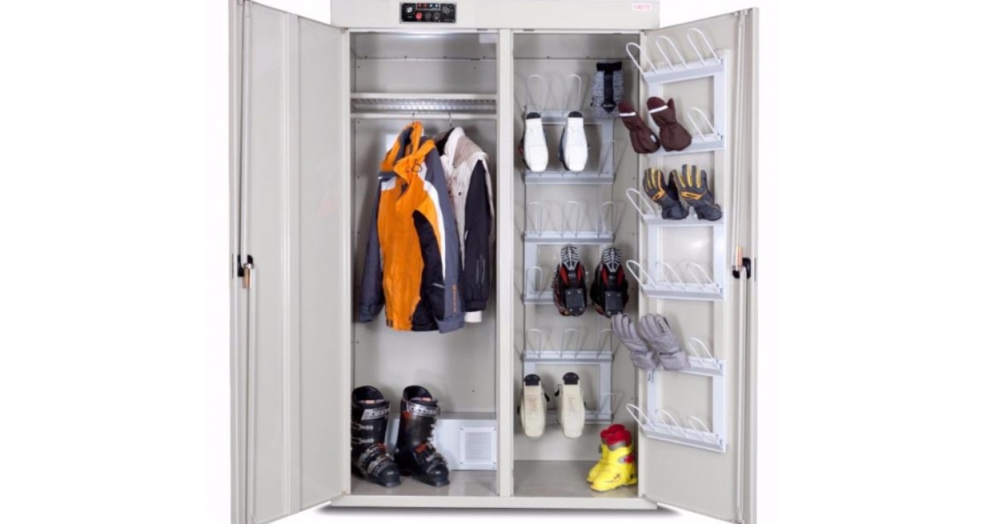 How to place items inside a drying cabinet