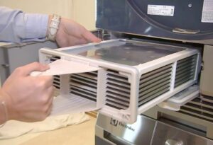 Cleaning the dryer heat exchanger