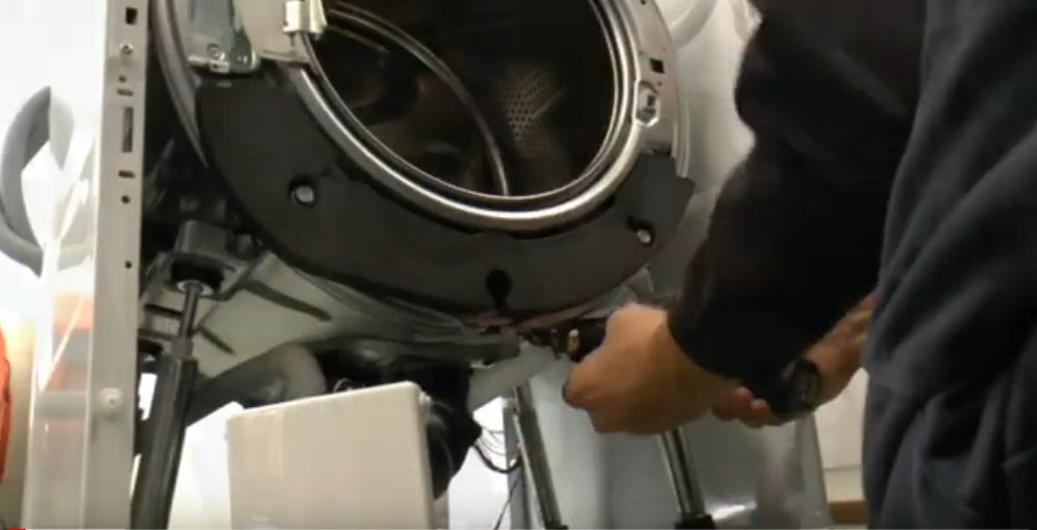 remove the front wall of the machine body